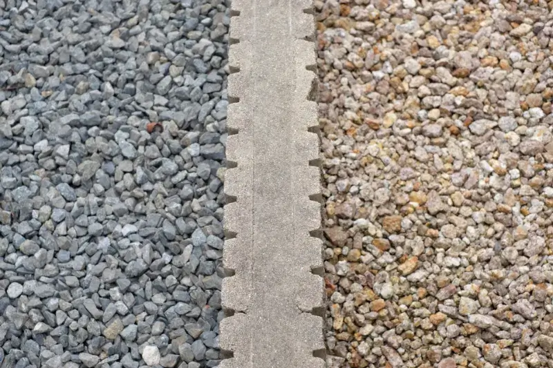 隣地